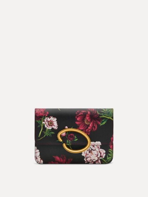 Thefabricofsociety.shop5c51e5fb12 4