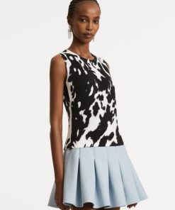 Thefabricofsociety.shop5e0072ba26 4