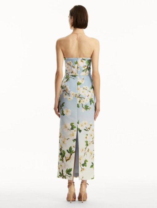 Thefabricofsociety.shop6452c0bf99 3