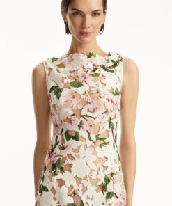 Thefabricofsociety.shop6e159ff509 5