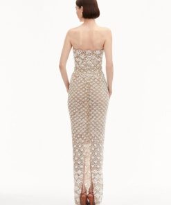 Thefabricofsociety.shop7cc7221155 3