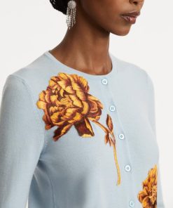 Thefabricofsociety.shop8313062220 6